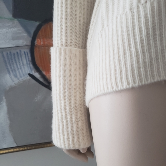 Rachel Zoe | NWOT Ribbed Crewneck Cashmere Sweater - Picture 6 of 6